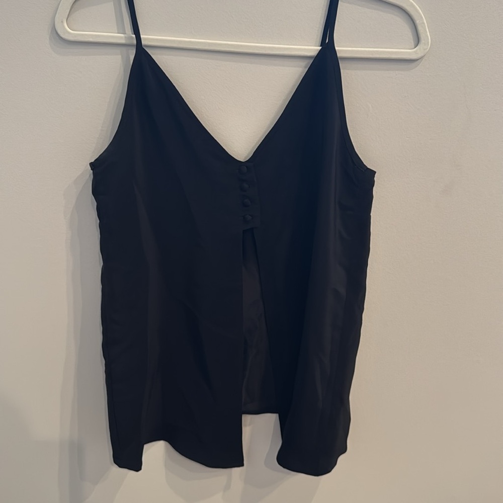 VINTAGE DESIGNER Amanda Uprichard Black V-Neck Top with a partly-open back